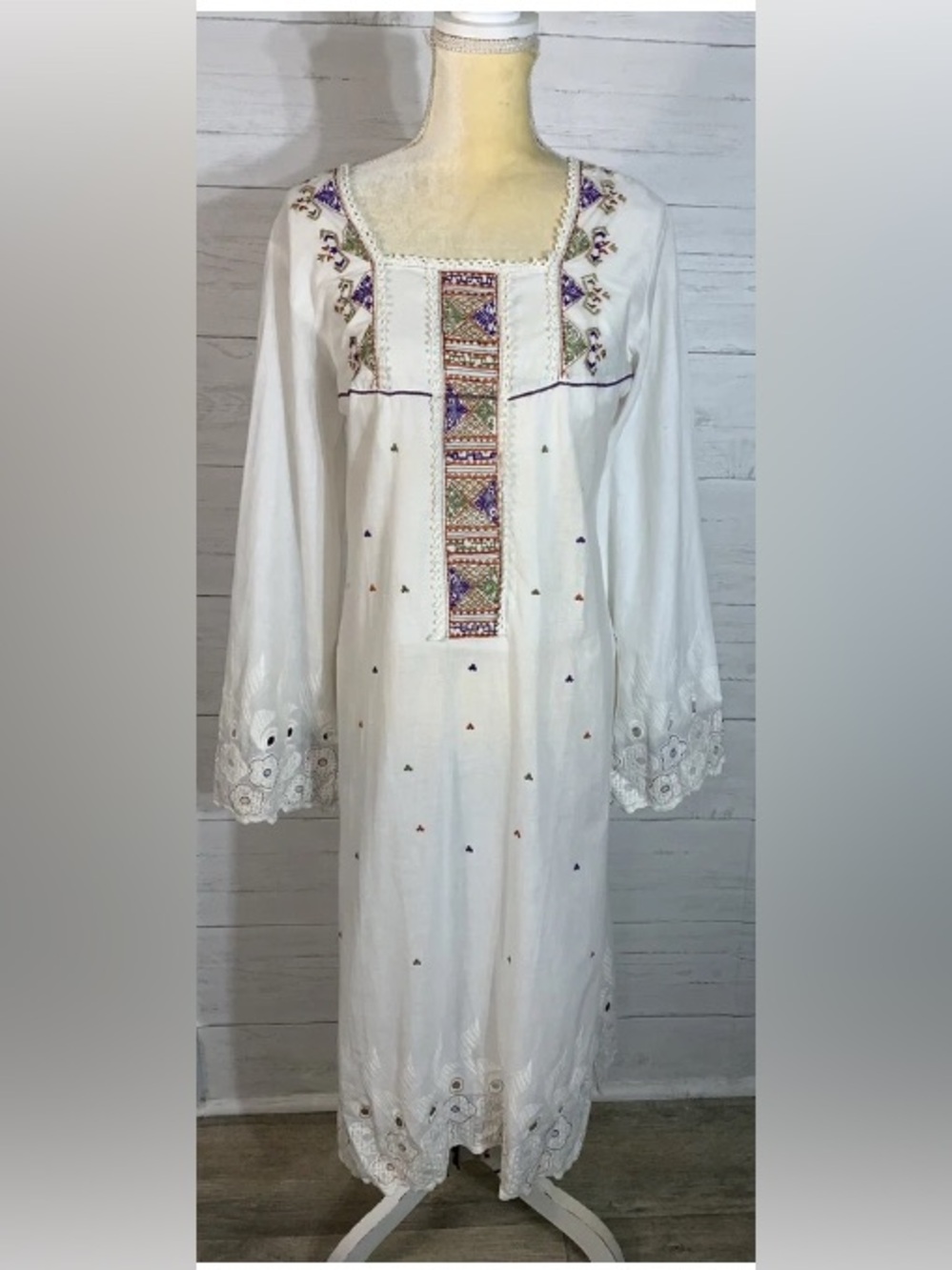 Fnkasia turka tunic embroidered size L juniors